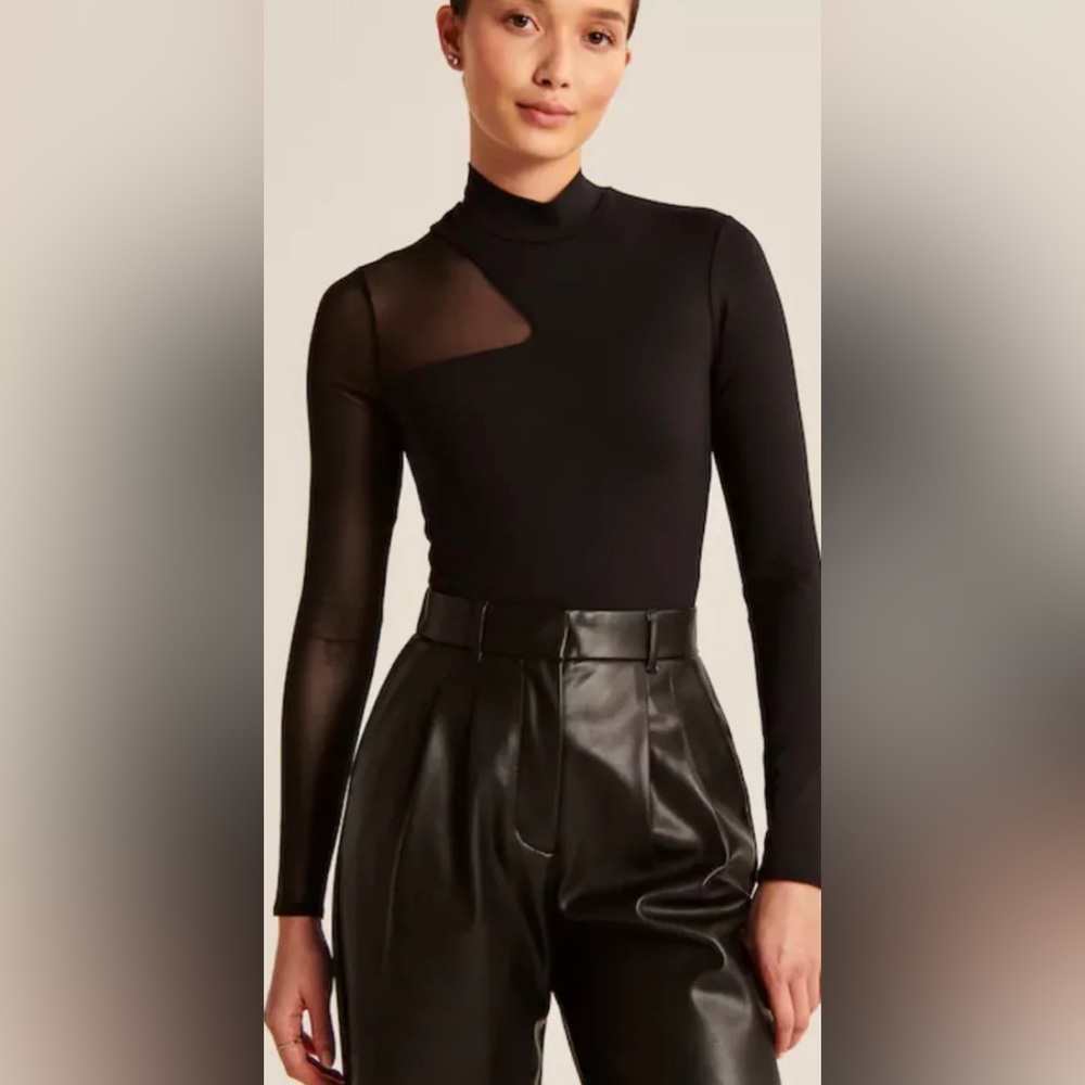 ABERCROMBIE Long-Sleeve Asymmetrical Mesh Bodysuit